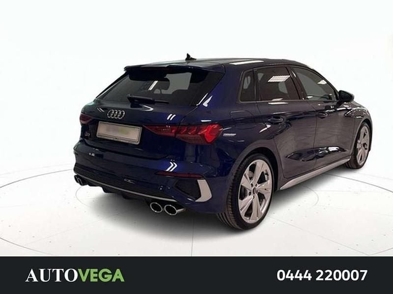 Usata Audi S3 Comfort 310 CV (228 kW) 2022 Blu Berlina