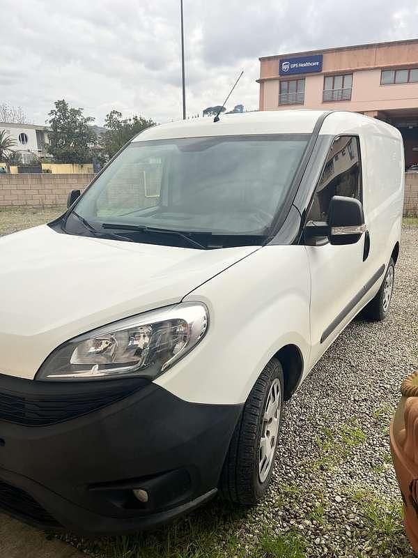 Usata Fiat Doblò Active 103 CV (75 kW) 2017 Monovolume
