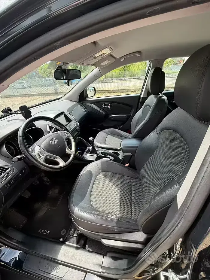 Usata Hyundai ix35 115 CV (84 kW) 2013 Nero SUV