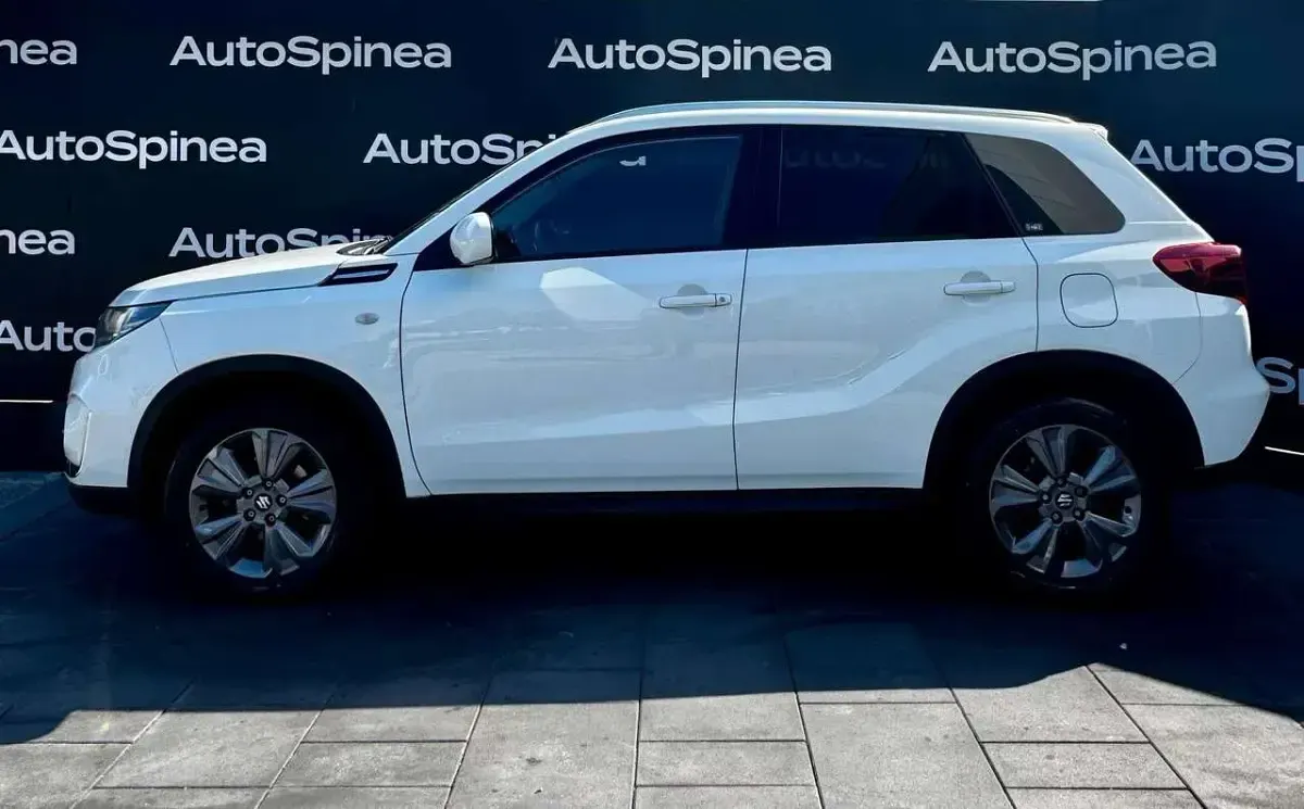 Usata Suzuki Vitara Cool 129 CV (94 kW) 2021 Bianco SUV