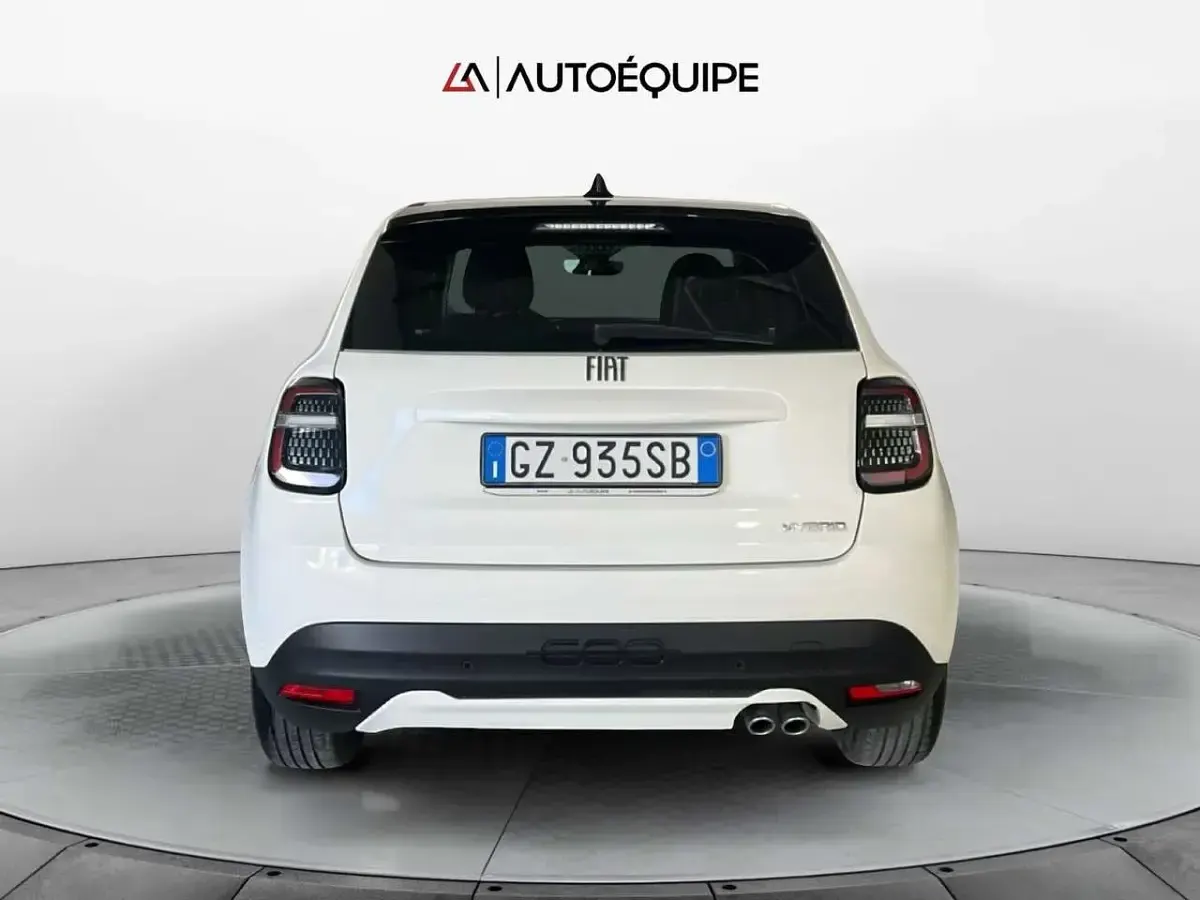 Usata Fiat 600 Pop 145 CV (106 kW) 2025 Bianco SUV