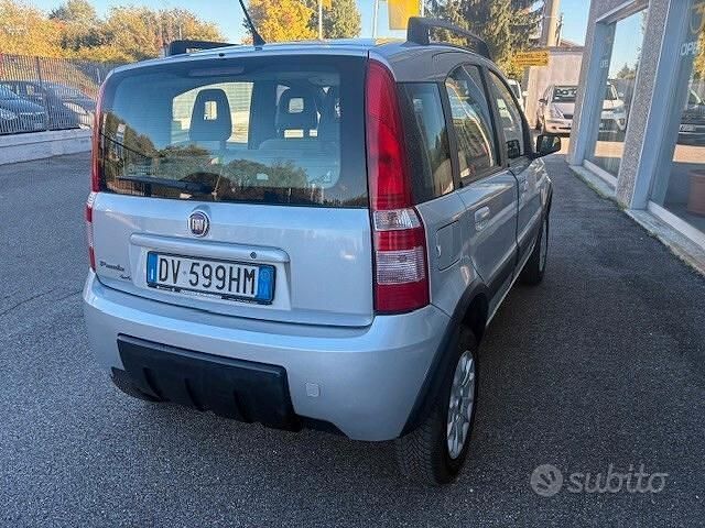 Usata Fiat Panda 4x4 Climbing 59 CV (43 kW) 2009 Grigio Utilitaria