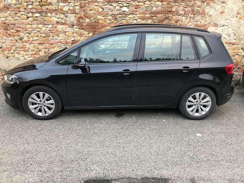 Usata VW Golf Sportsvan Comfortline 110 CV (80 kW) 2015 Monovolume