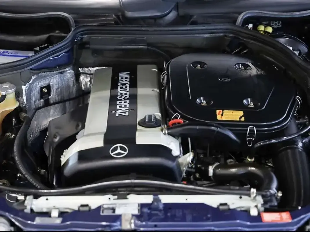 Usata Mercedes E300 Sportline 220 CV (161 kW) 1990