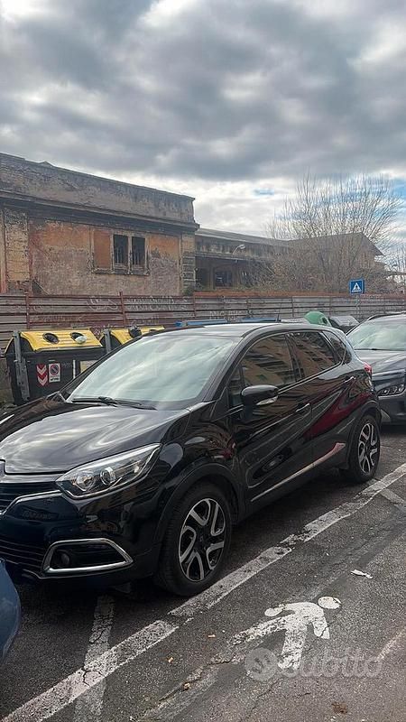 Usata Renault Captur 120 CV (88 kW) 2014 Nero SUV