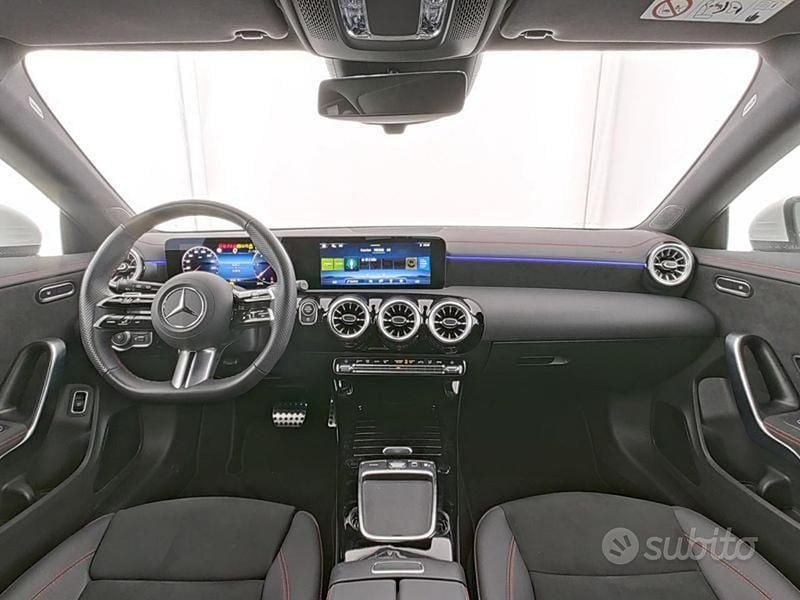 Usata Mercedes CLA200 Shooting Brake AMG Line Premium 150 CV (110 kW) 2024 Bianco Station wagon
