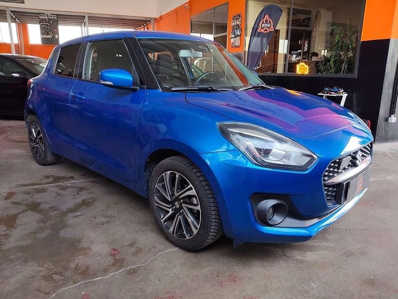 Usata Suzuki Swift 83 CV (61 kW) 2020 Blu/azzurro Utilitaria