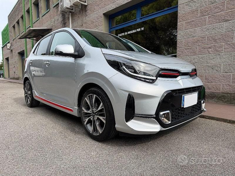 Usata Kia Picanto GT-Line 101 CV (74 kW) 2022 Argento Utilitaria