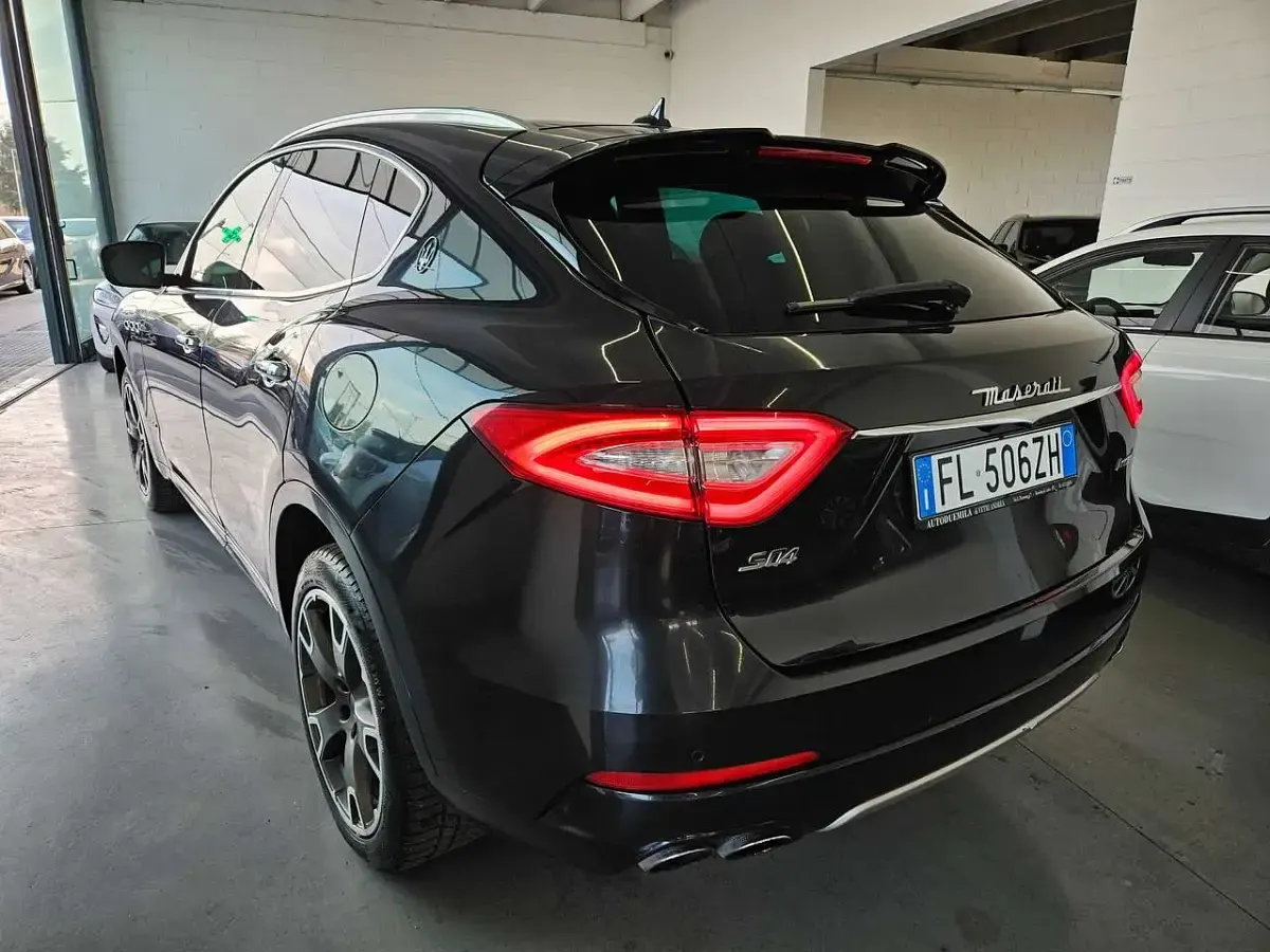 Usata Maserati Levante 430 CV (316 kW) 2017 Nero SUV