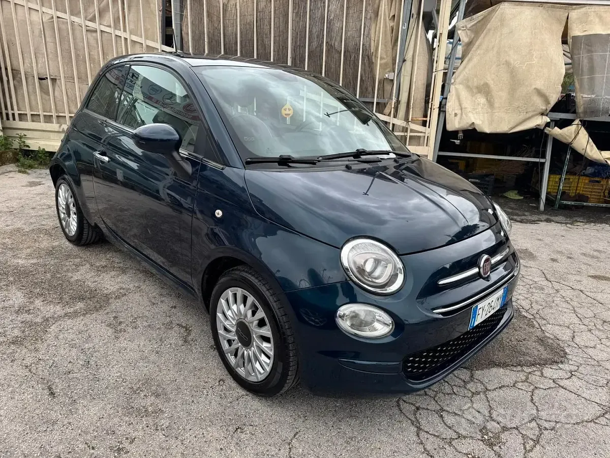 Käytetty Fiat 500 Lounge 69 HP (50 kW) 2019 Sininen Sedan