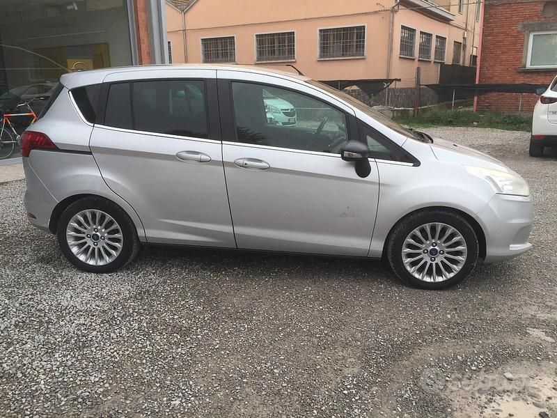 Usata Ford B-MAX Business Edition 100 CV (73 kW) 2014 Grigio Monovolume