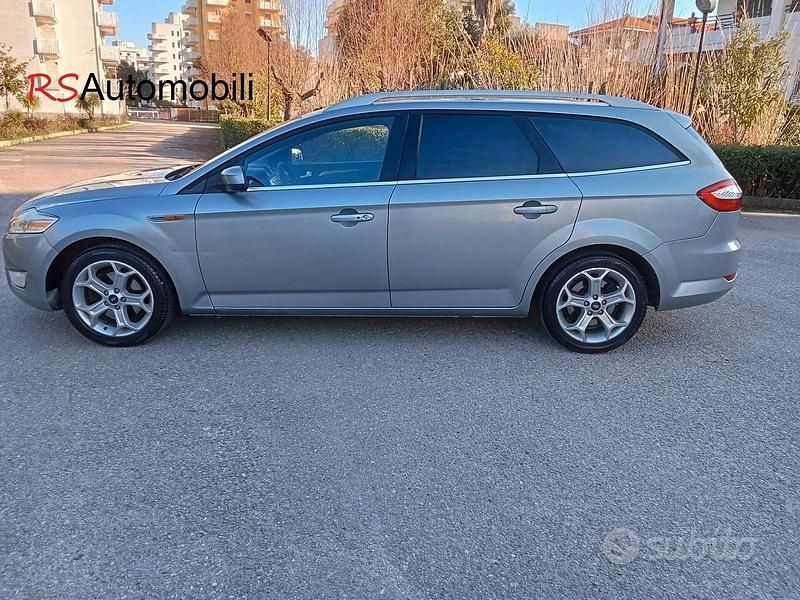 Usata Ford Mondeo Titanium 140 CV (102 kW) 2009 Grigio Station wagon