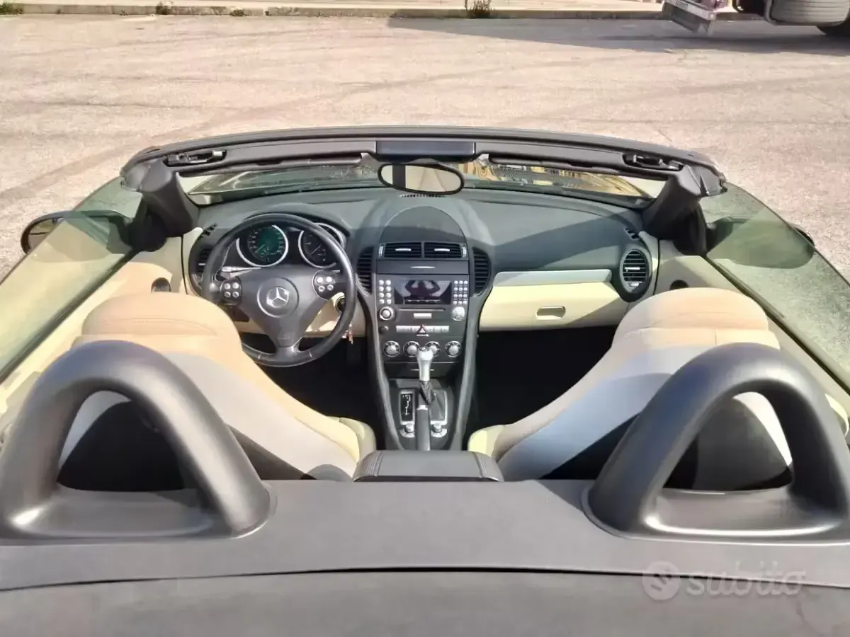 Usata Mercedes SLK200 163 CV (119 kW) 2004 Nero Cabrio