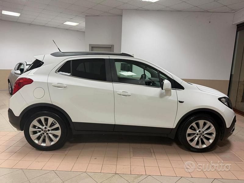 Usata Opel Mokka S 136 CV (100 kW) 2015 Bianco SUV
