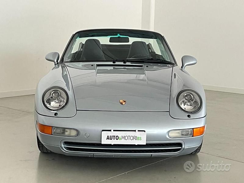 Usata Porsche 911 Carrera Cabriolet 286 CV (210 kW) 1995 Argento Cabrio