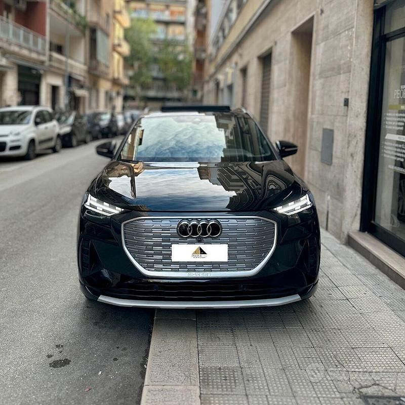 Usata Audi Q4 e-tron S-Line 69 kW (95 CV) 2022 Nero SUV