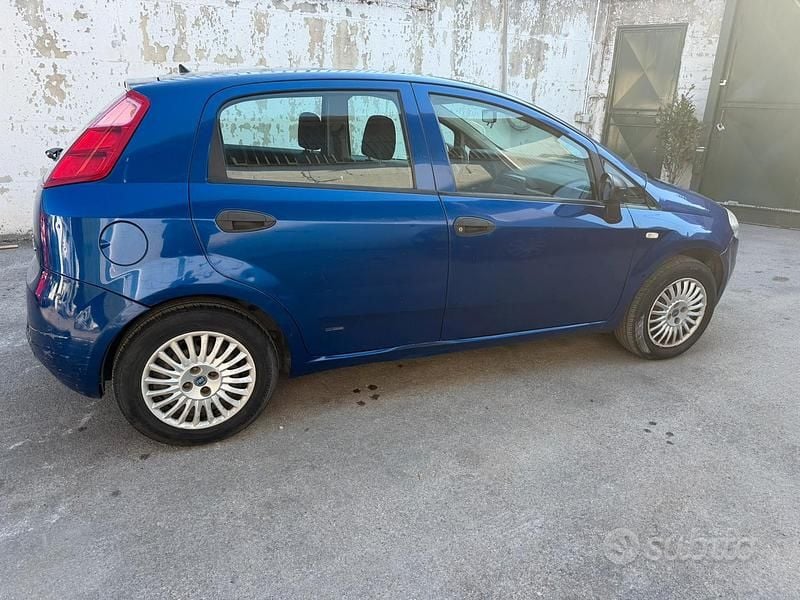 Usata Fiat Grande Punto 2007 Blu Utilitaria