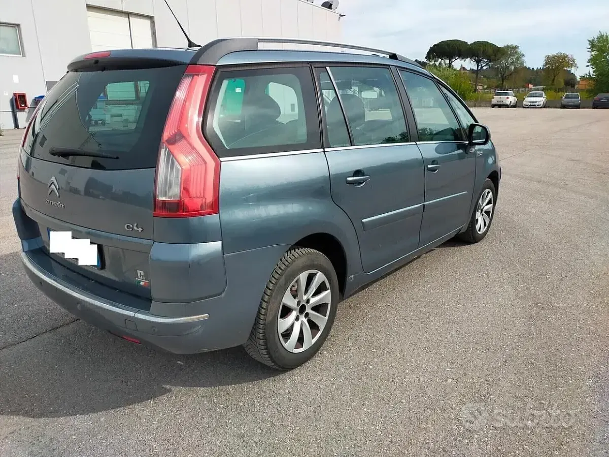 Usata Citroën Grand C4 Picasso 112 CV (82 kW) 2011 Grigio Monovolume