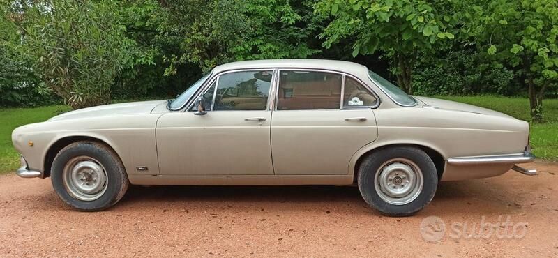 Usata 1970 Jaguar XJ6 Tre volumi | 6500 € - Immagine 1/4