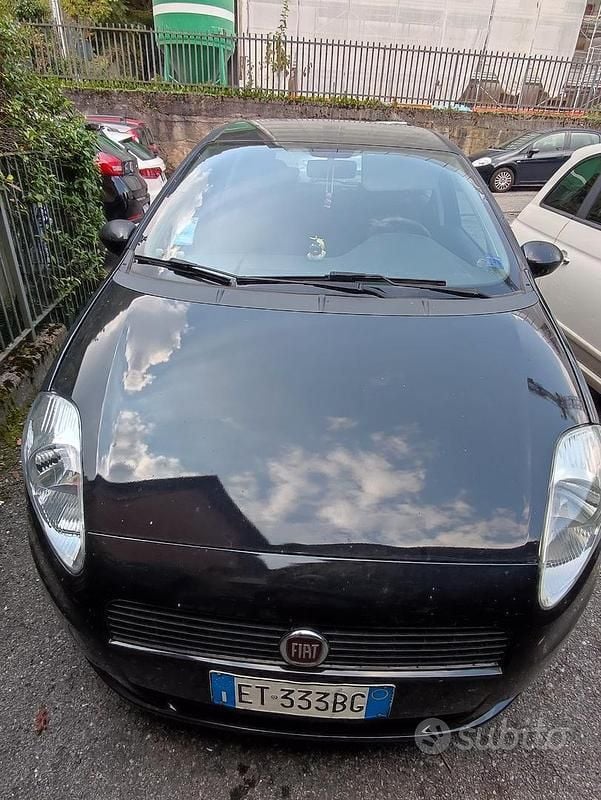 Usata Fiat Grande Punto 77 CV (56 kW) 2013 Nero Utilitaria