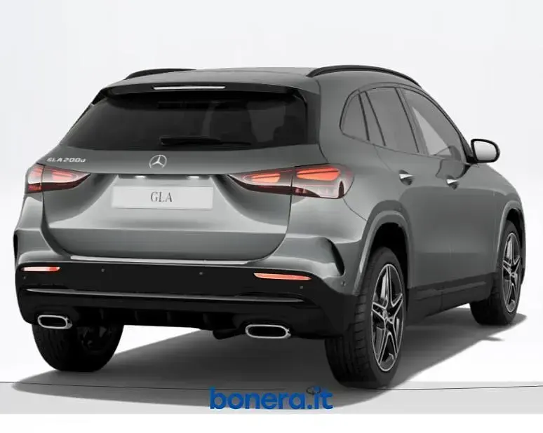 Nuova Mercedes GLA200 AMG line 150 CV (110 kW) 2026 Grigio SUV