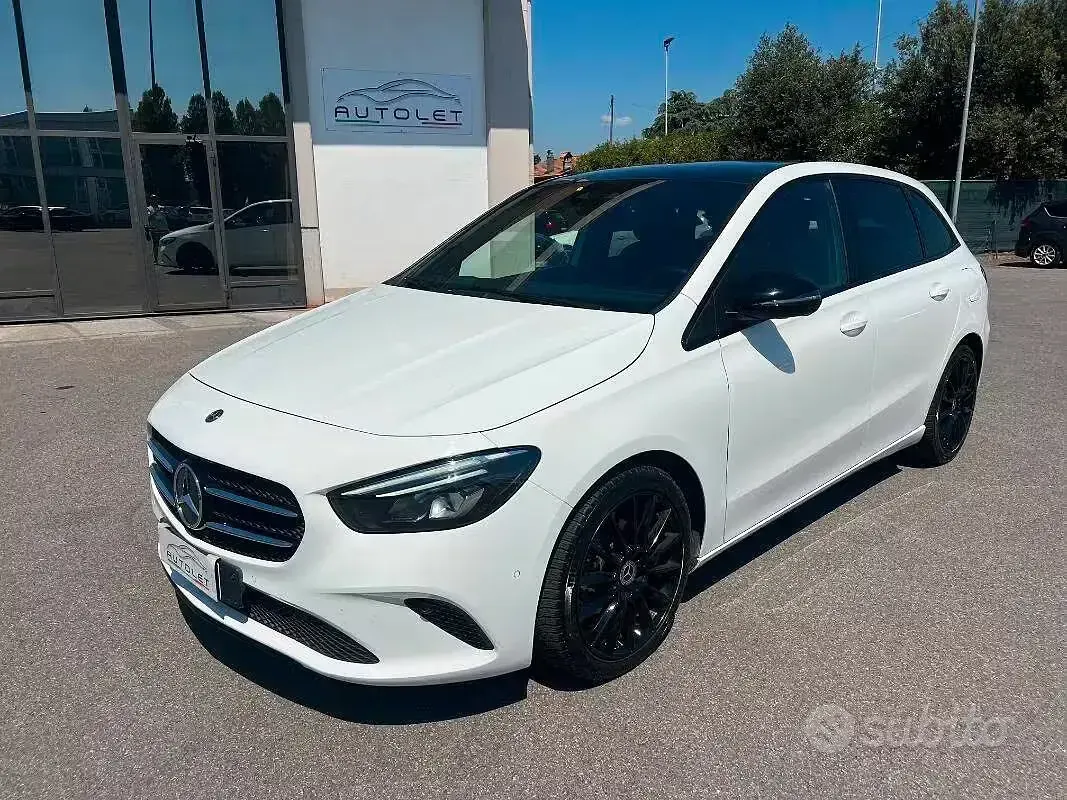 Usata Mercedes B180 116 CV (85 kW) 2020 Bianco Utilitaria