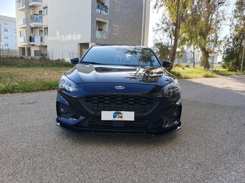 Usato 2019 Ford Focus 1.0 Benzin 125 CV (17.800 €)