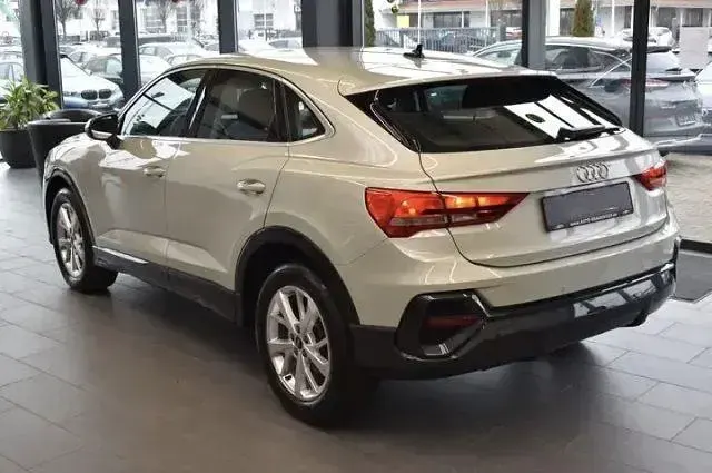 Usata Audi Q3 Business 149 CV (109 kW) 2022 Bianco SUV