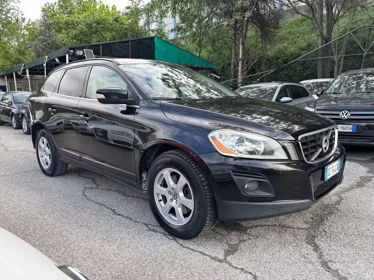 Occasion Volvo XC60 Momentum 163 PK (119 kW) 2010 Zwart SUV