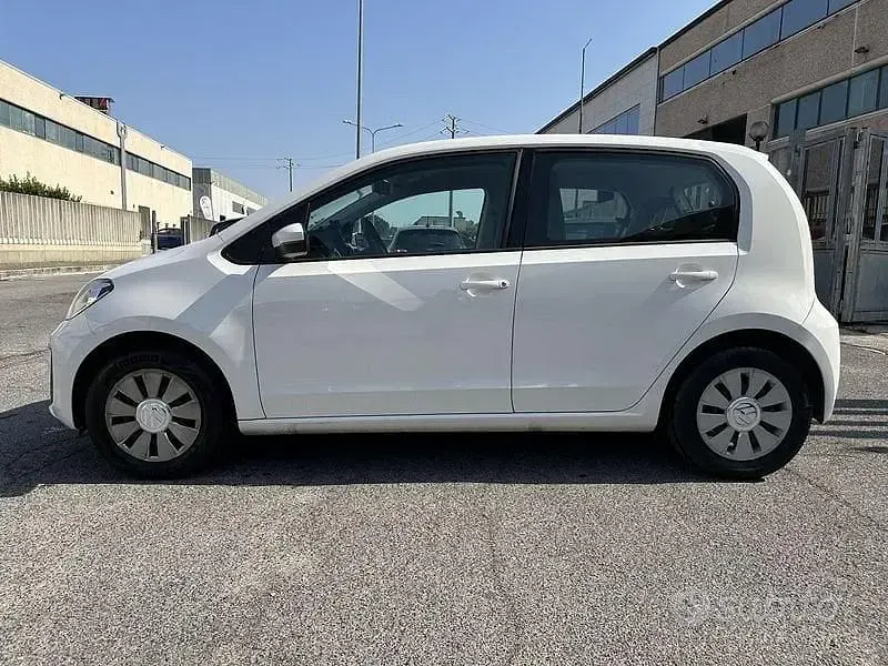 Usata VW up! Move 60 CV (44 kW) 2018 Bianco Utilitaria