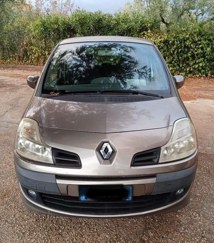 Usata 2009 Renault Grand Modus Dynamique Monovolume | 2590 € - Immagine 1/4