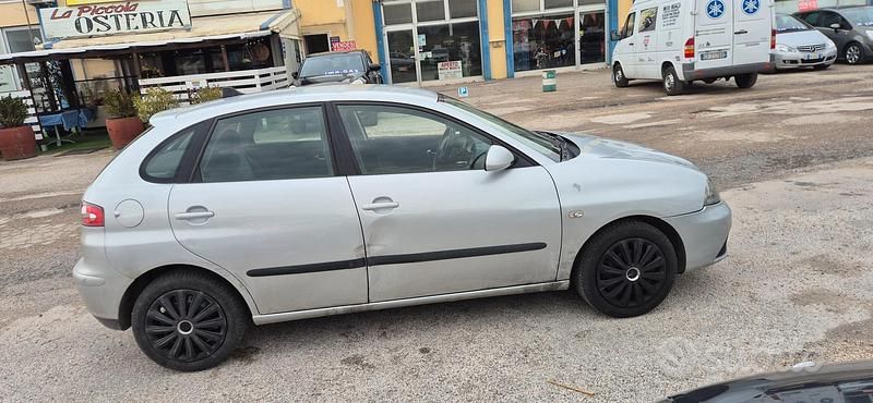 Usata Seat Ibiza 2004 Grigio Utilitaria