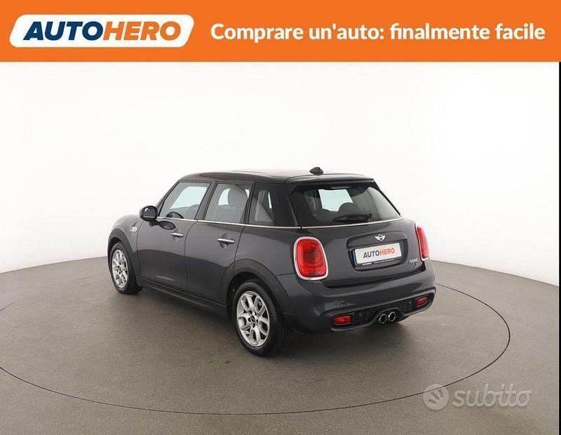Begagnad Mini Cooper SD 170 HK (125 kW) 2017 Grå Halvkombi