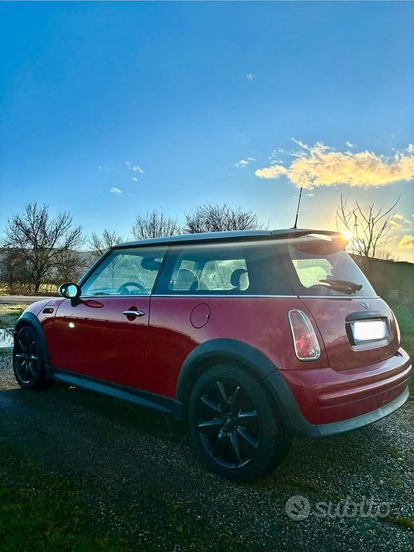 Usata Mini One D 88 CV (64 kW) 2006 Rosso Utilitaria