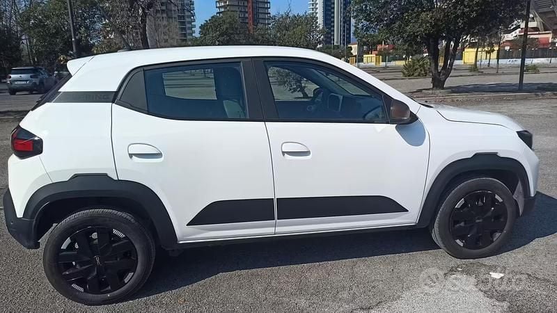 Usata Dacia Spring Extreme 47 kW (65 CV) 2025 Bianco Utilitaria