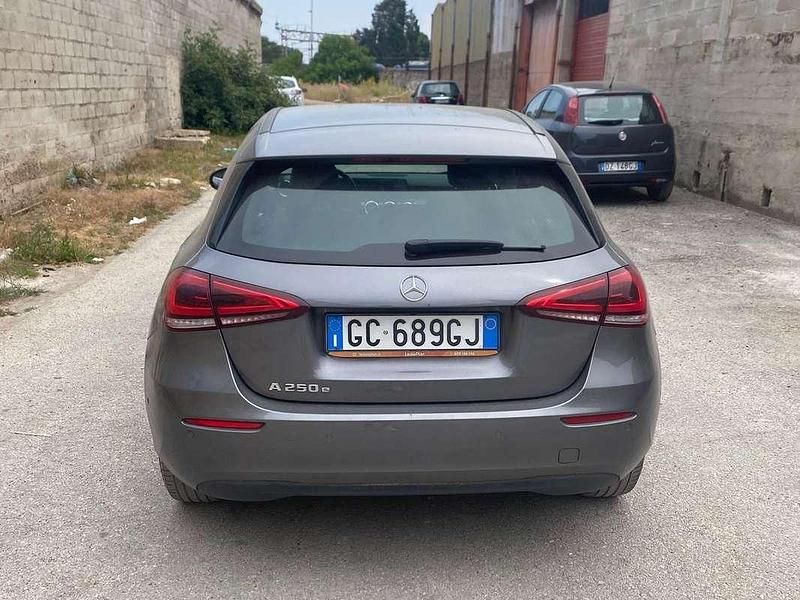 Usata Mercedes A250 160 CV (117 kW) 2020 Rosso Berlina