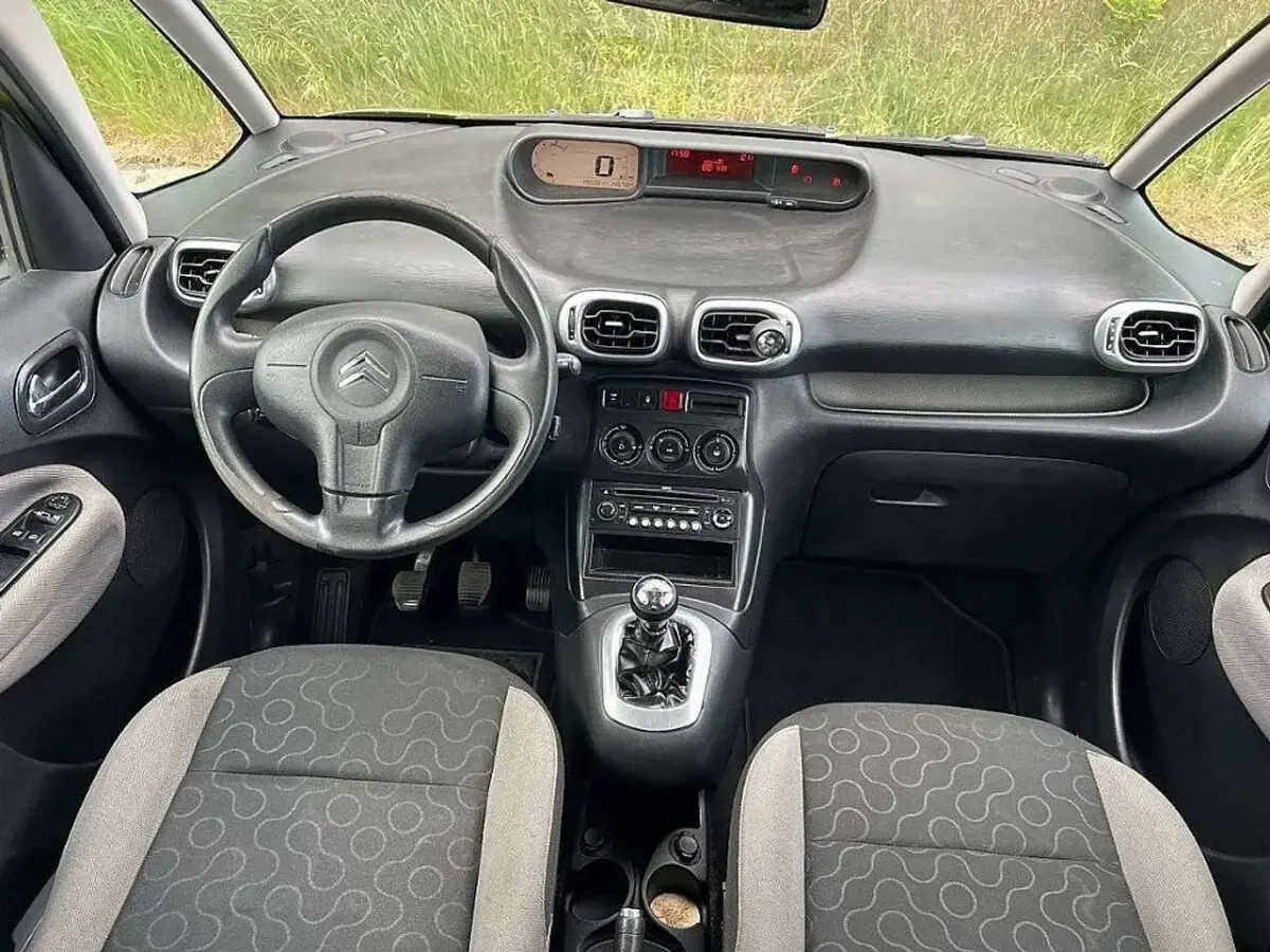 Usata Citroën C3 Picasso 109 CV (80 kW) 2010 Verde Monovolume