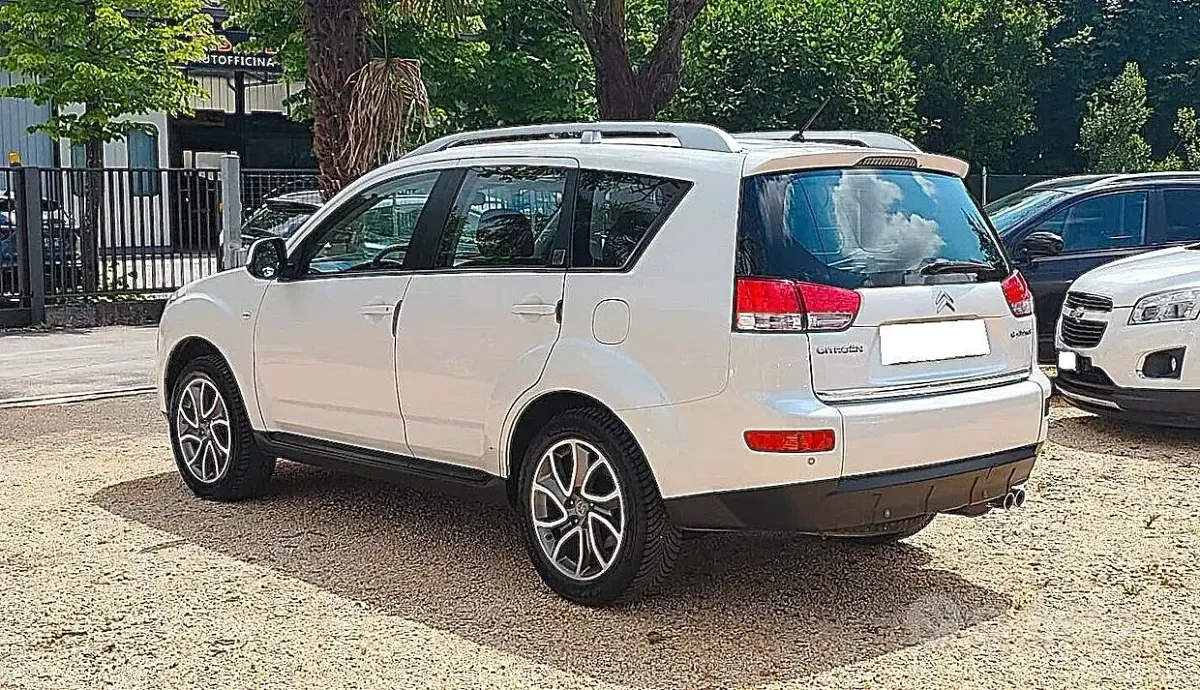 Usata Citroën C-Crosser 156 CV (114 kW) 2011 Bianco SUV