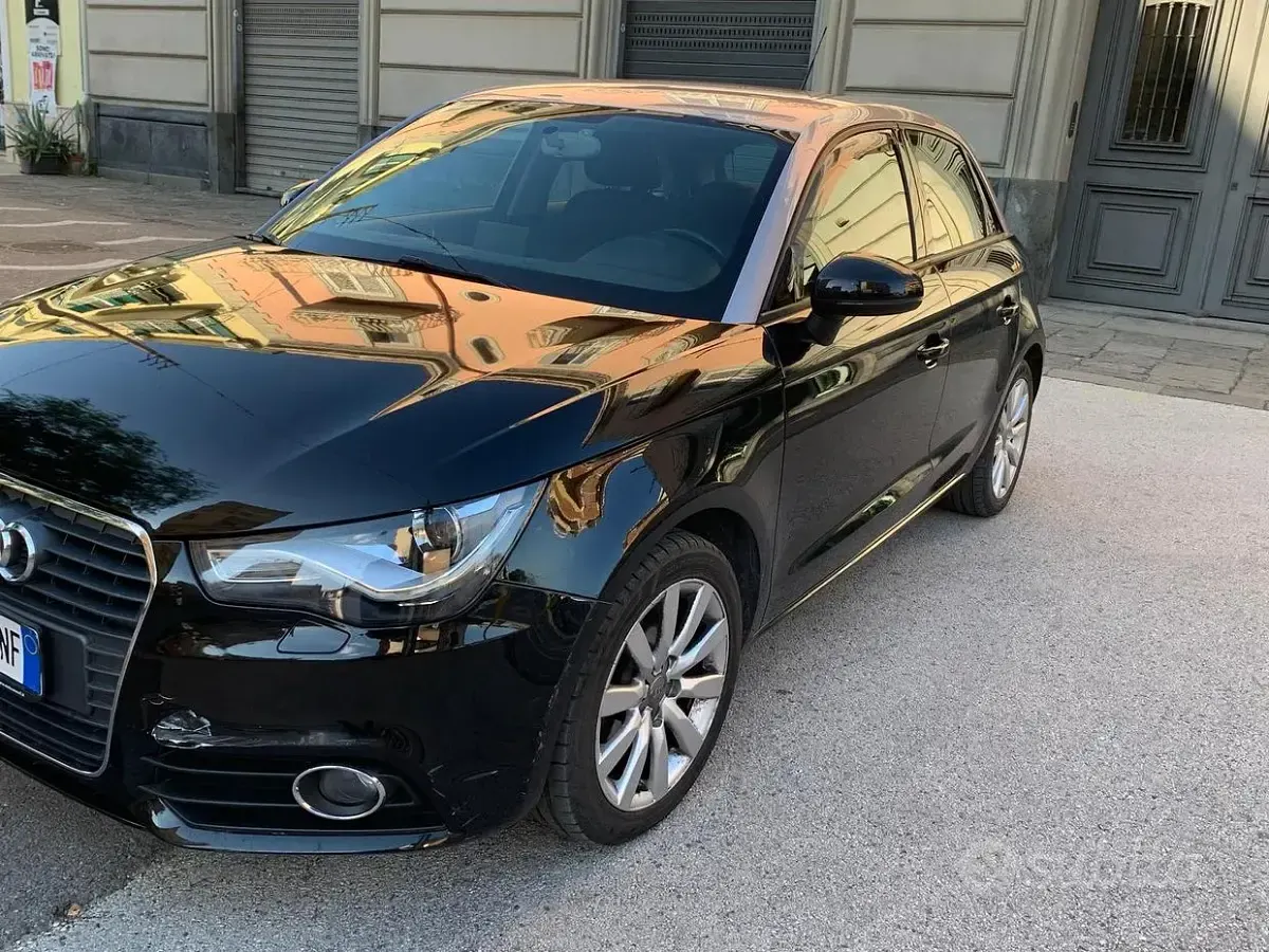 Usata Audi A1 Sportback Ambition 86 CV (63 kW) 2015 Nero Utilitaria