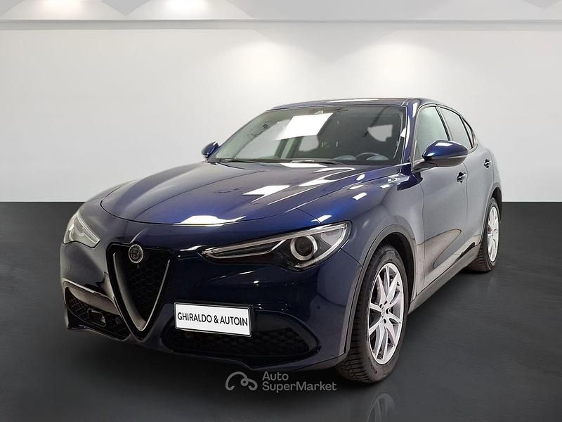 Usata Alfa Romeo Stelvio Business 160 CV (117 kW) 2019 Blu/azzurro SUV