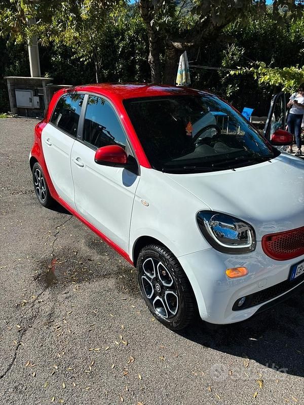 Usata 2019 Smart ForFour Passion Due volumi | 9800 € (Ottimo prezzo) - Immagine 1/4