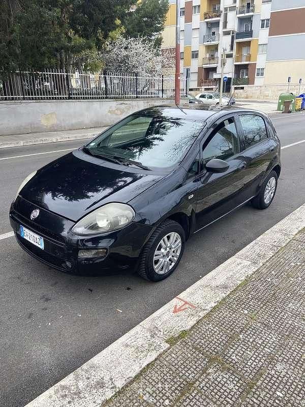 Usata Fiat Grande Punto 77 CV (56 kW) 2014 Utilitaria