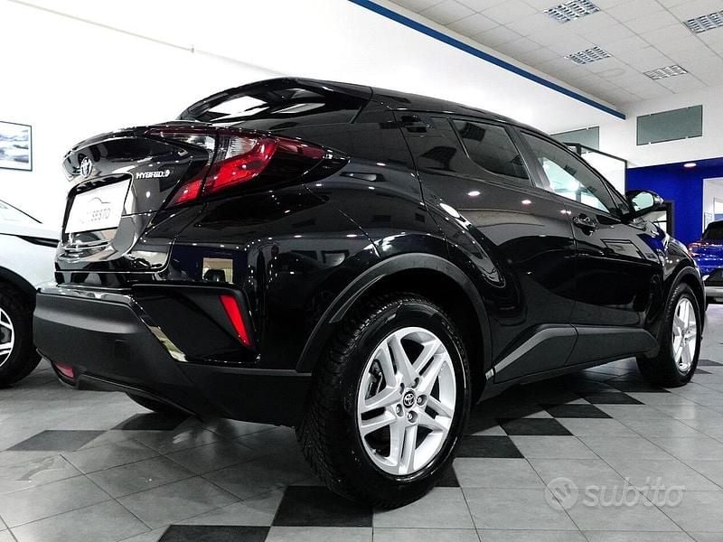 Usata Toyota C-HR Business Edition 122 CV (89 kW) 2021 Nero SUV