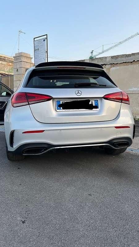 Usata Mercedes A180 Premium 116 CV (85 kW) 2019 Argento Berlina