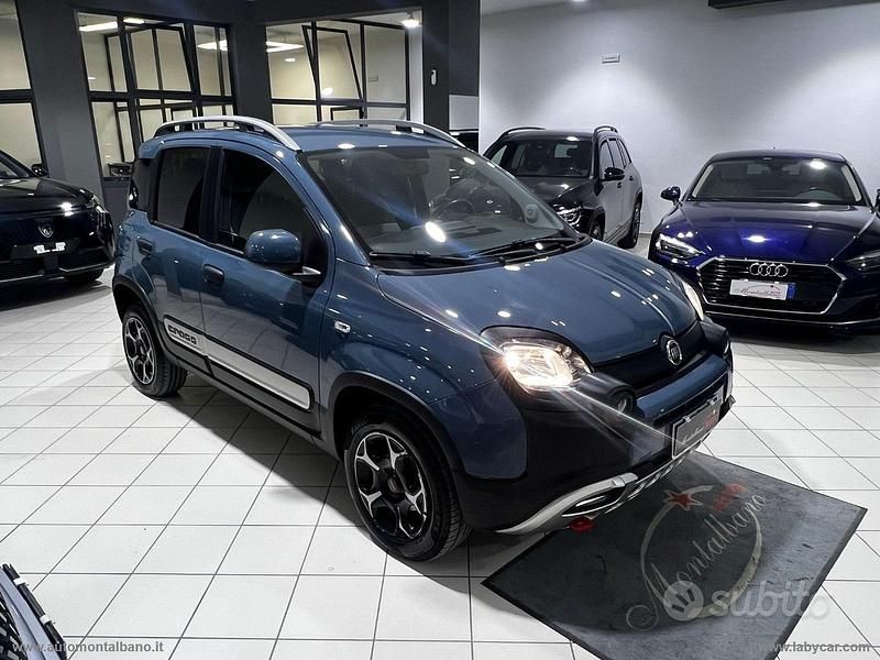 Usata Fiat Panda Cross Cross 84 CV (61 kW) 2021 Blu Utilitaria