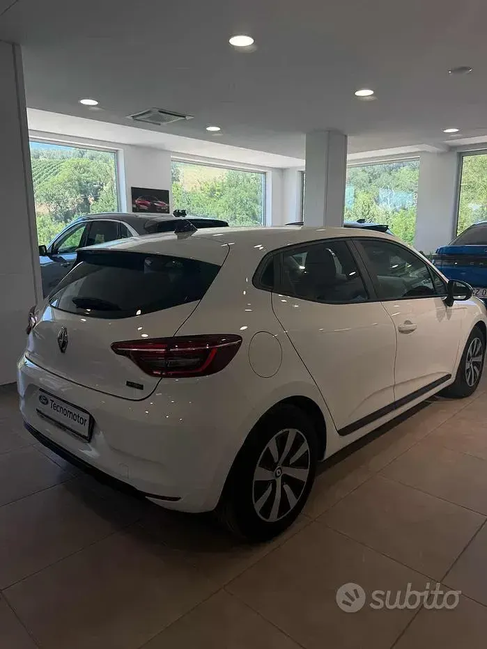 Usata Renault Clio V Equilibre 91 CV (66 kW) 2023 Bianco Berlina