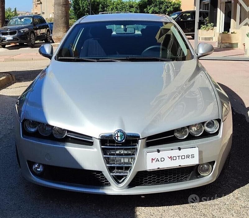 Usata Alfa Romeo 159 Progression 150 CV (110 kW) 2006 Grigio Berlina