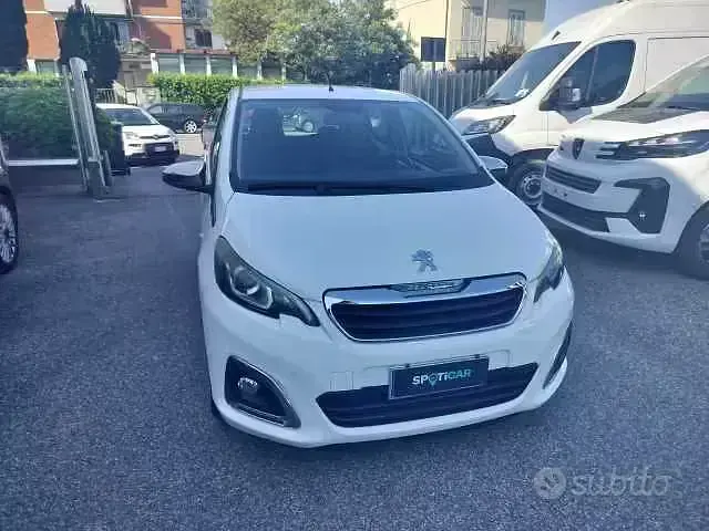 Usata Peugeot 108 Allure 69 CV (50 kW) 2017 Berlina