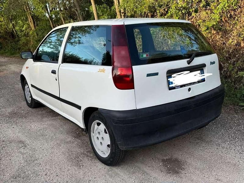 Usata Fiat Punto 54 CV (39 kW) 1999 Utilitaria