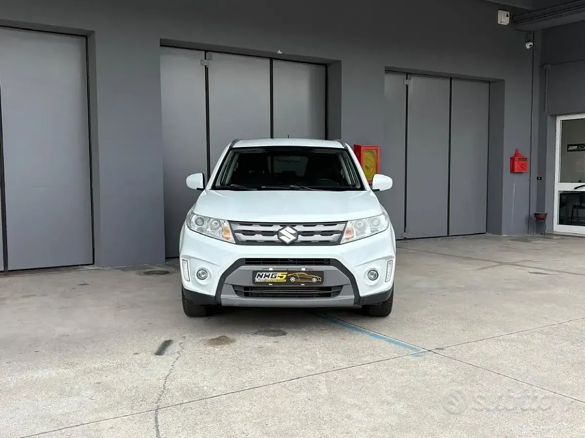Usata Suzuki Vitara 120 CV (88 kW) 2015 Bianco SUV